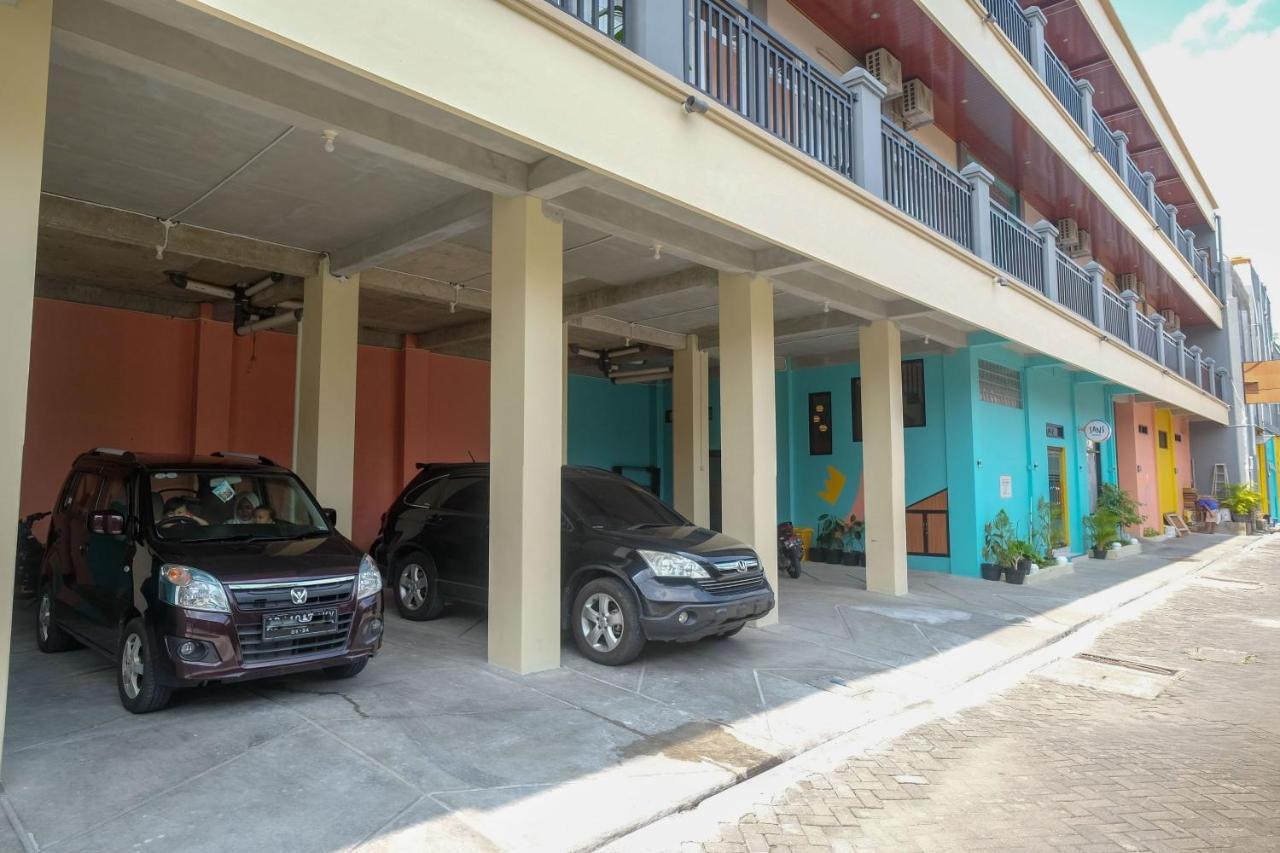 Sans Hotel Kumbang Yogyakarta By Reddoorz Exterior foto
